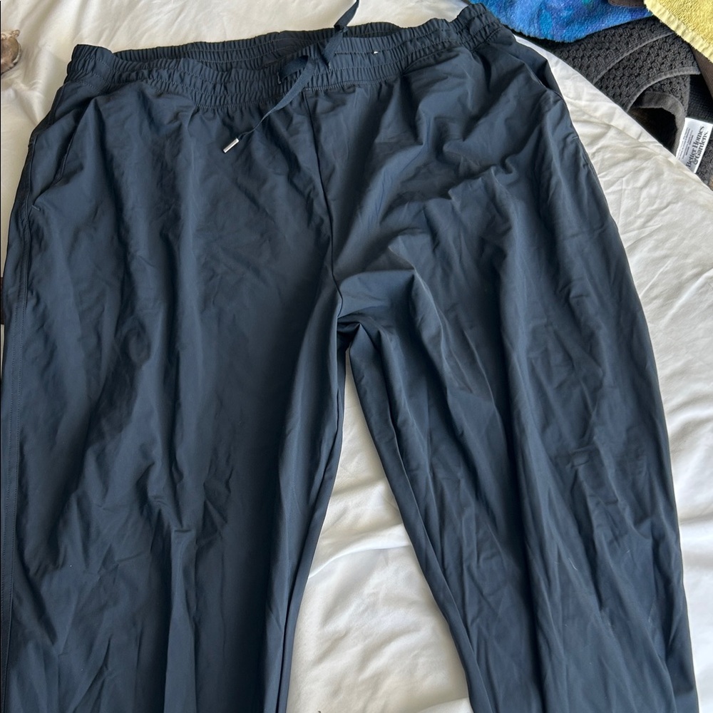 Women’s Navy athletic Pants